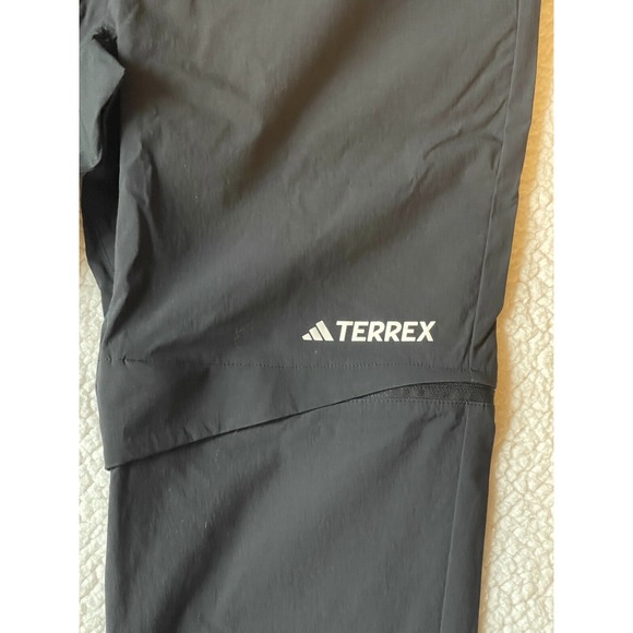 Adidas Terrex Utilitas Zip-Off Hiking Pants Mens Large Black Convertible HN2896